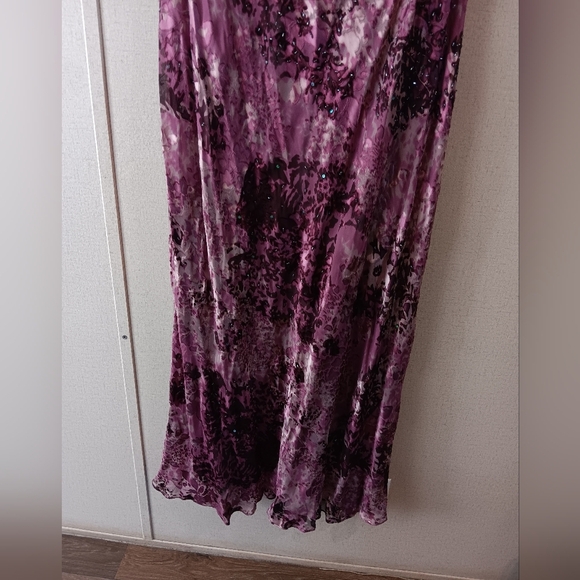 Vintage 2000s Plus Size Alex Evenings Purple Velvet Maxi Dress - Picture 3 of 4
